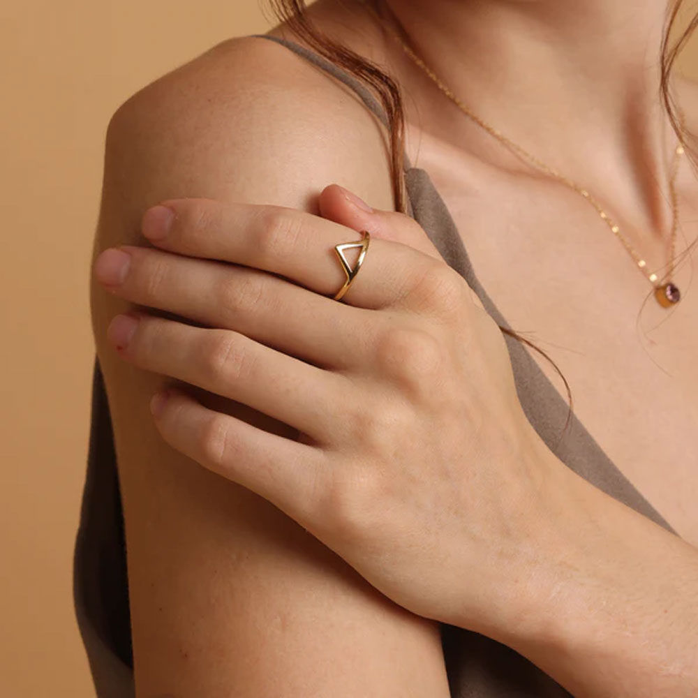V Letter Ring
