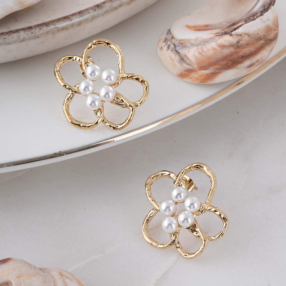 Gold Flower Pearl Earrings