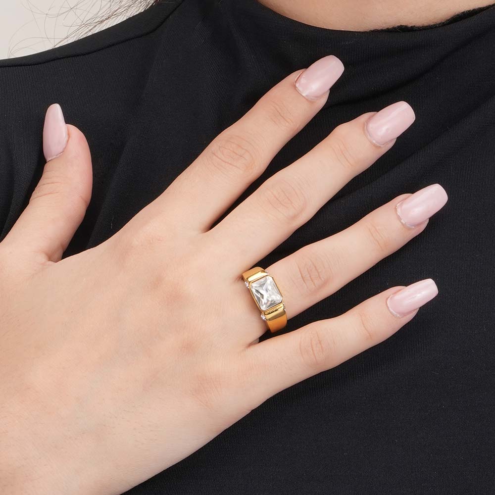 Trendy Eternity Gold Ring