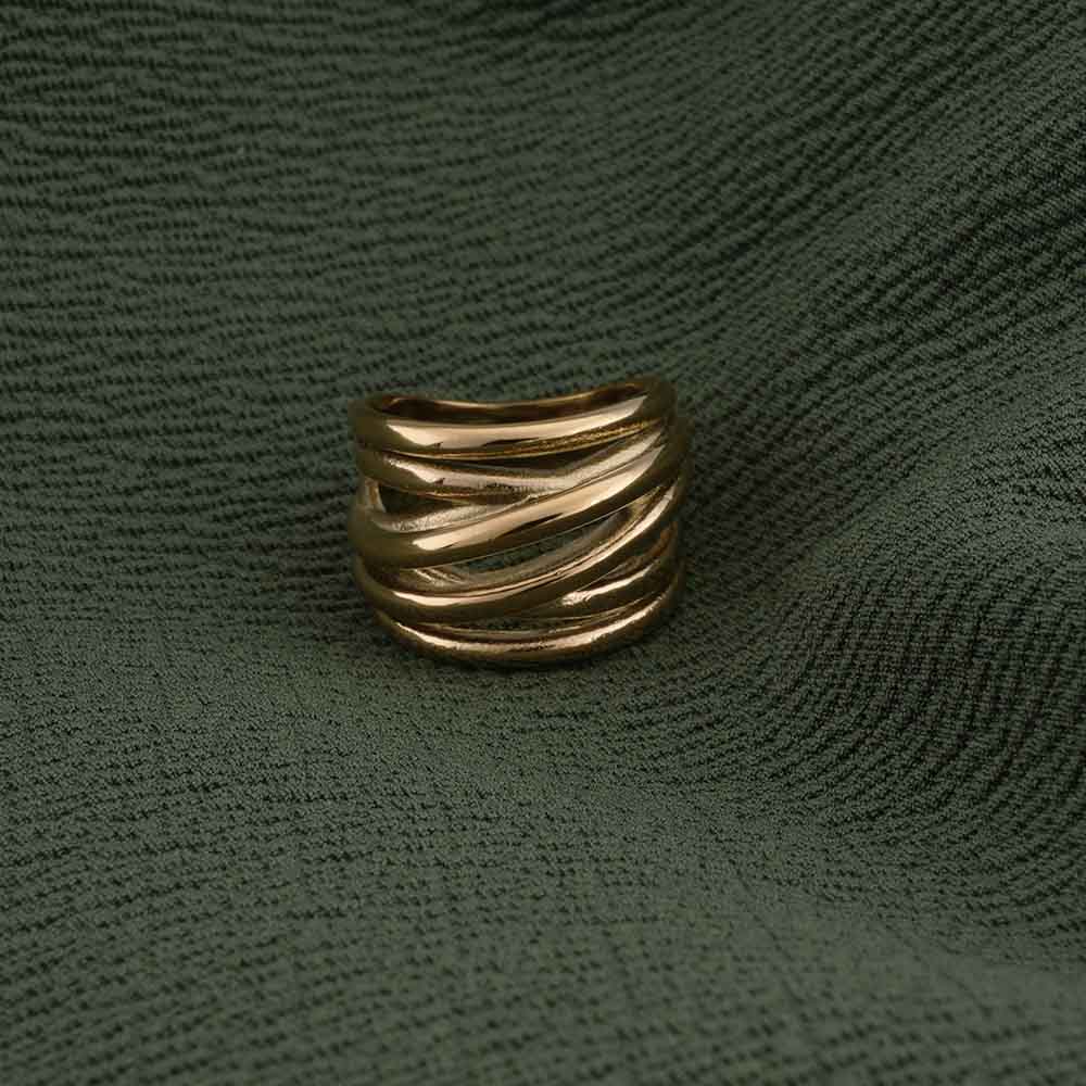 Wavy Wire Gold Ring