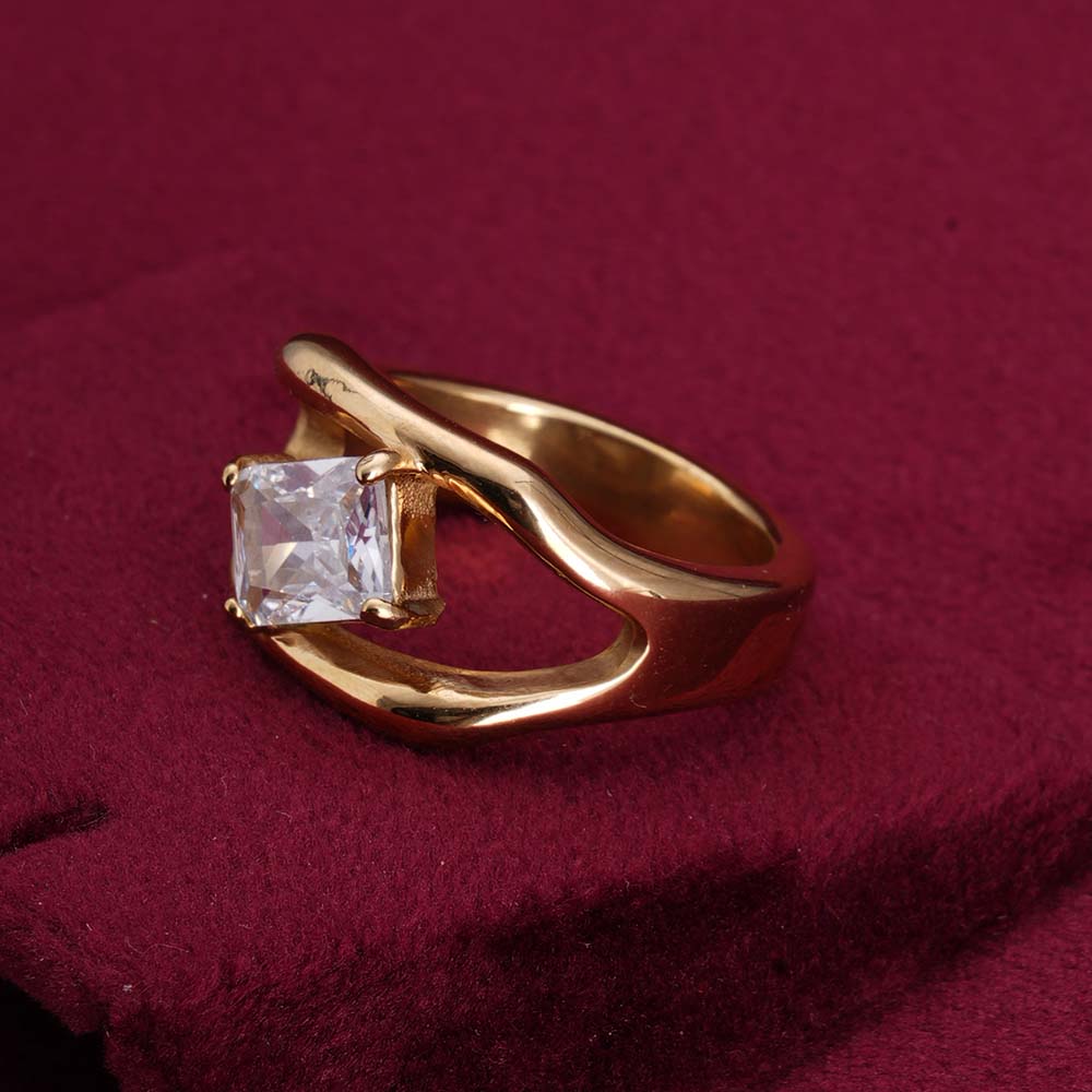 Zirconia Bold Stone Ring