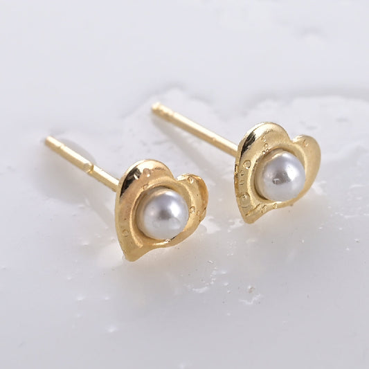 Pearl Heart Stud Earrings