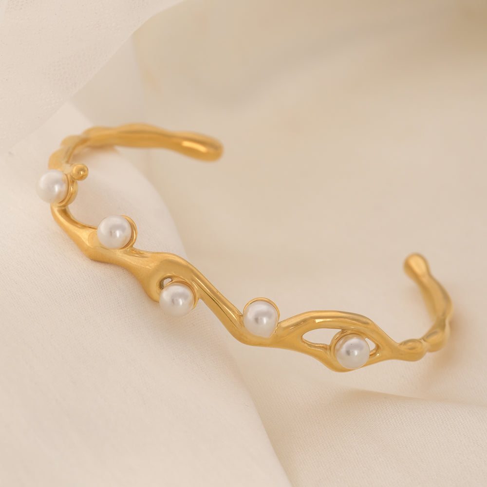 Sea Breeze Gold Bracelet