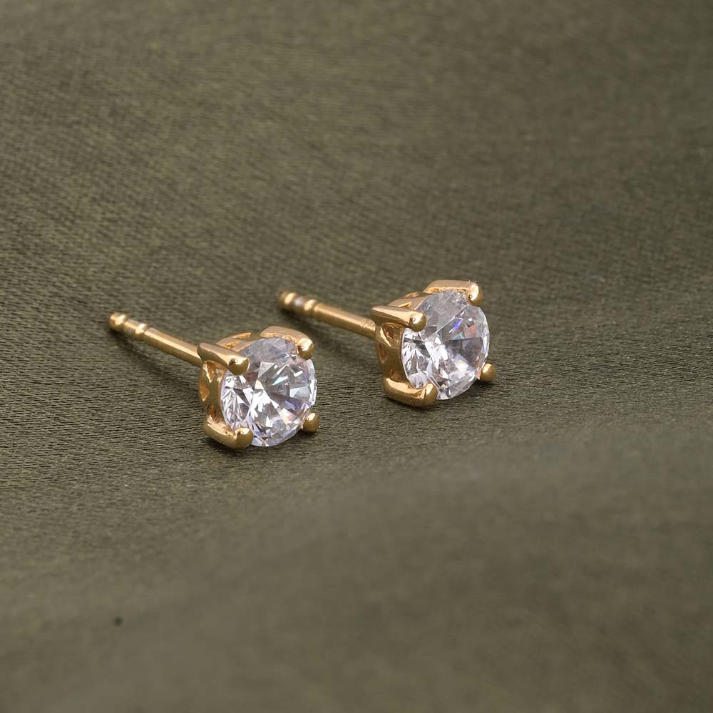 Round Brilliant Cut Diamond Stud Earrings