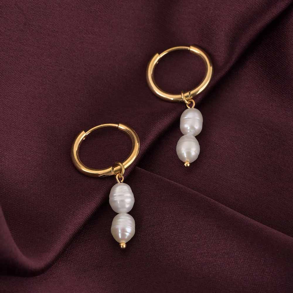 Dangling Pearl Hoops