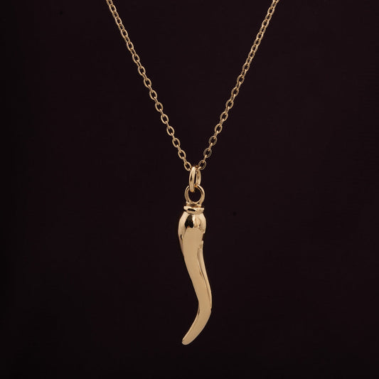 Elegant Gold Chili Pepper Pendant Necklace