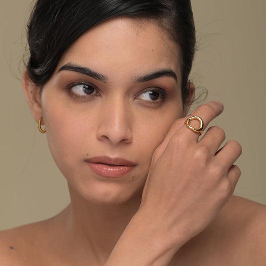 The Wave Circle Ring